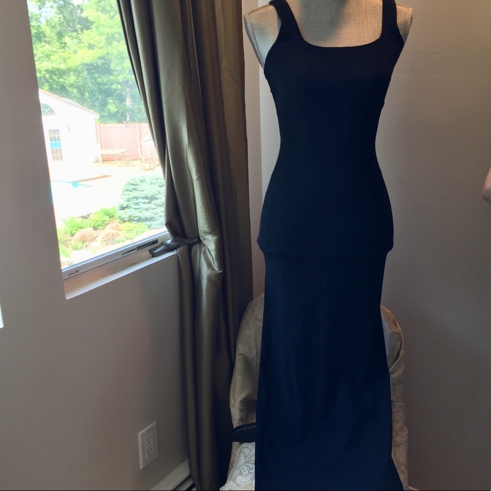 Dress - Picture 3 of 3